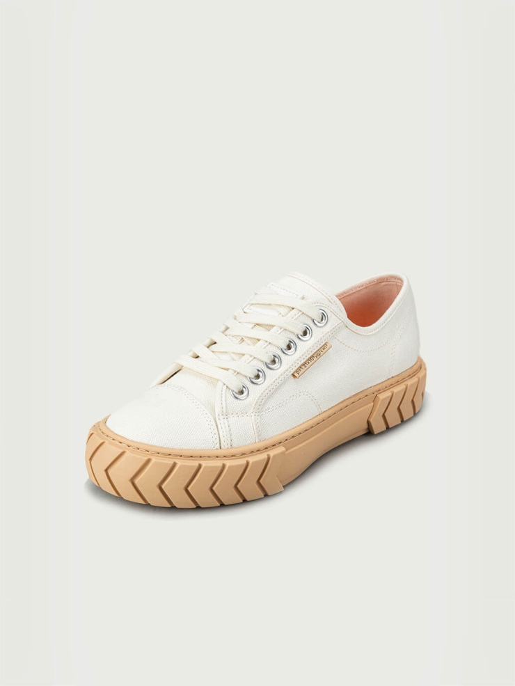 Ttyres low white sneakers