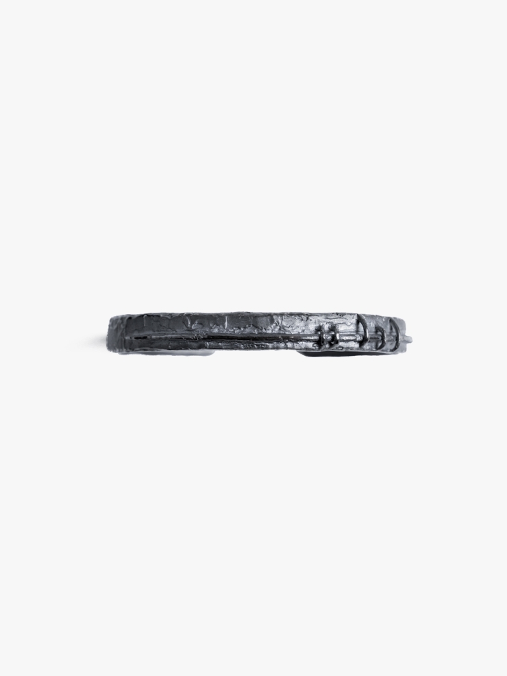 Nestling Collection Black Bangle