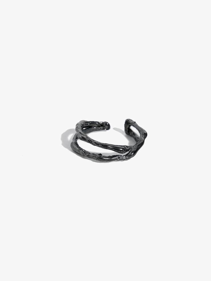 M.WONG Sky Collection Black Ear-clip/Pinky Ring