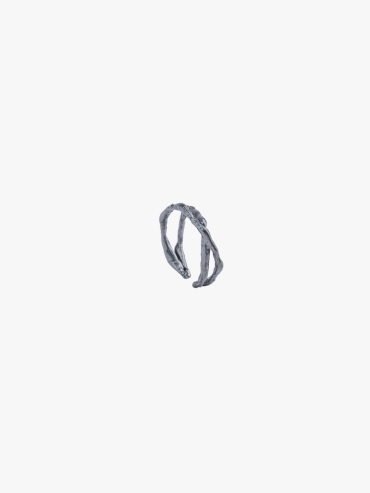 M.WONG Sky Collection Black Ear-clip/Pinky Ring