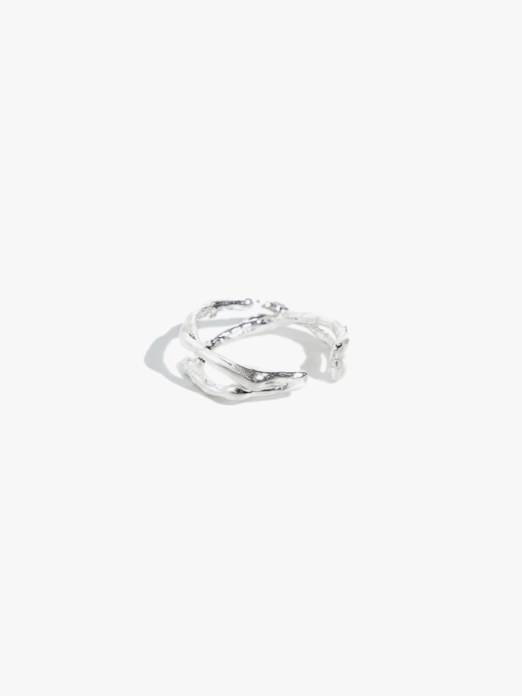 M.WONG Sky Collection White Ear-clip/Pinky Ring