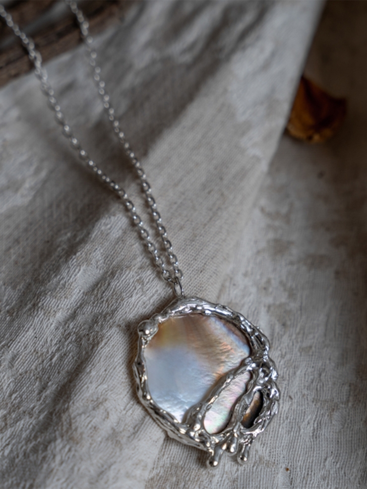 M.WONG Vine Collection White Necklace