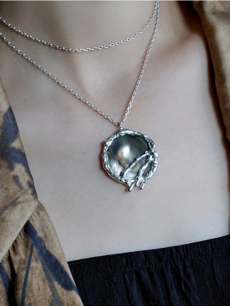M.WONG Vine Collection White Necklace