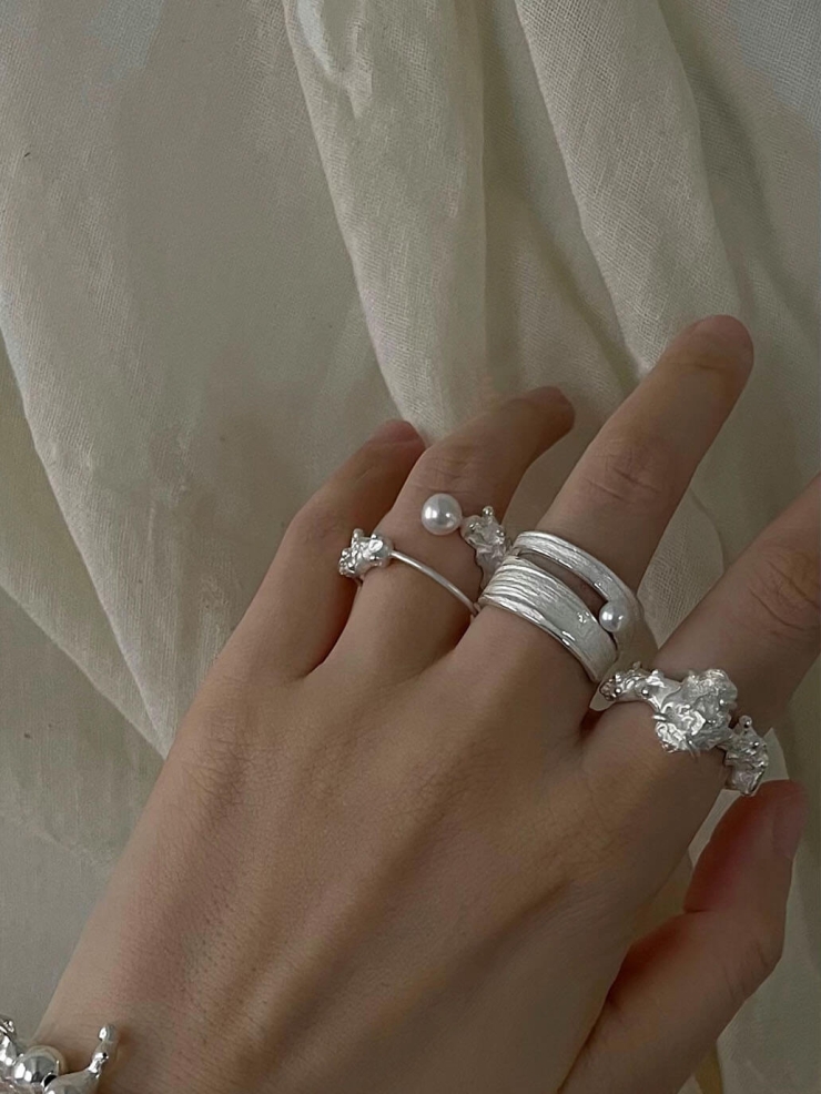 Silver Rock Diamond Ring