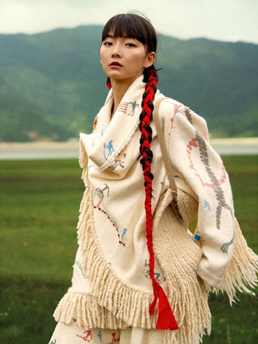 Beige Cangyuan Cliff Painting Printed and Embroidered Wool Draped Coat