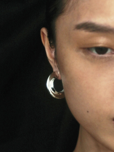 Gold The Guest Mini Earrings