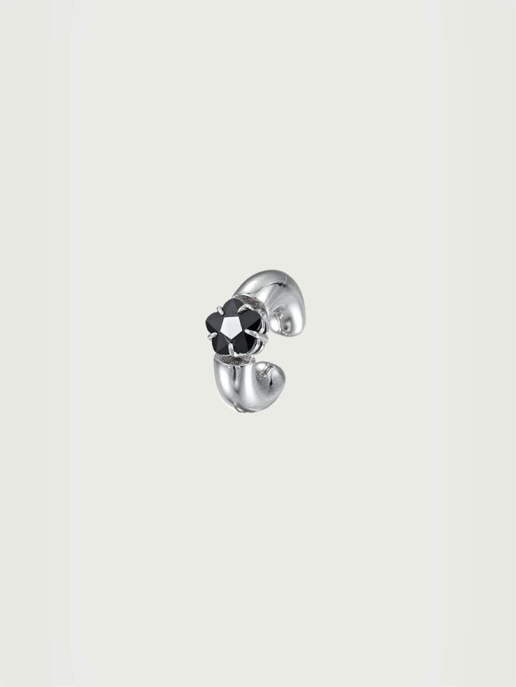 Silver Column Inlaid Black Diamond Ear Cuff