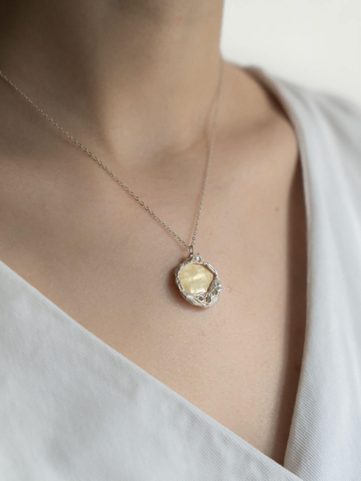 White Tea Necklace