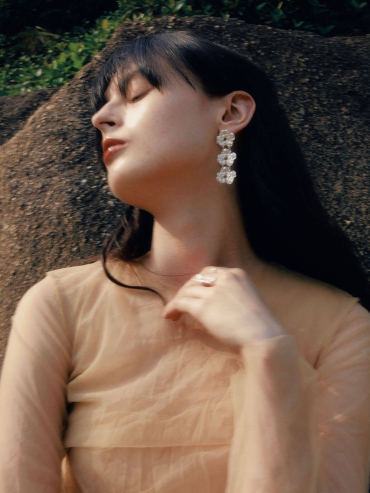 Silver Weathered Shell Stud Earring - Single