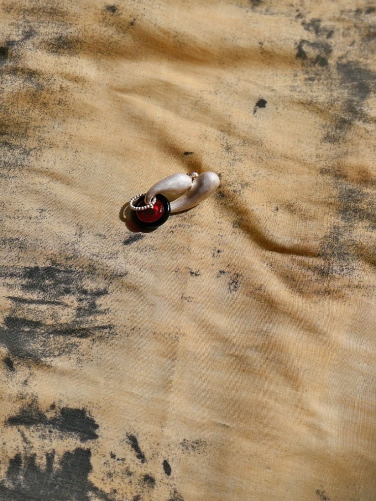 Triple earrings witth agate
