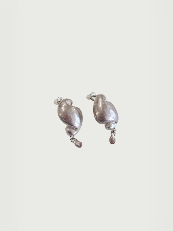 Cloud earrings with drop