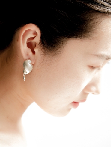 Cloud earrings with drop