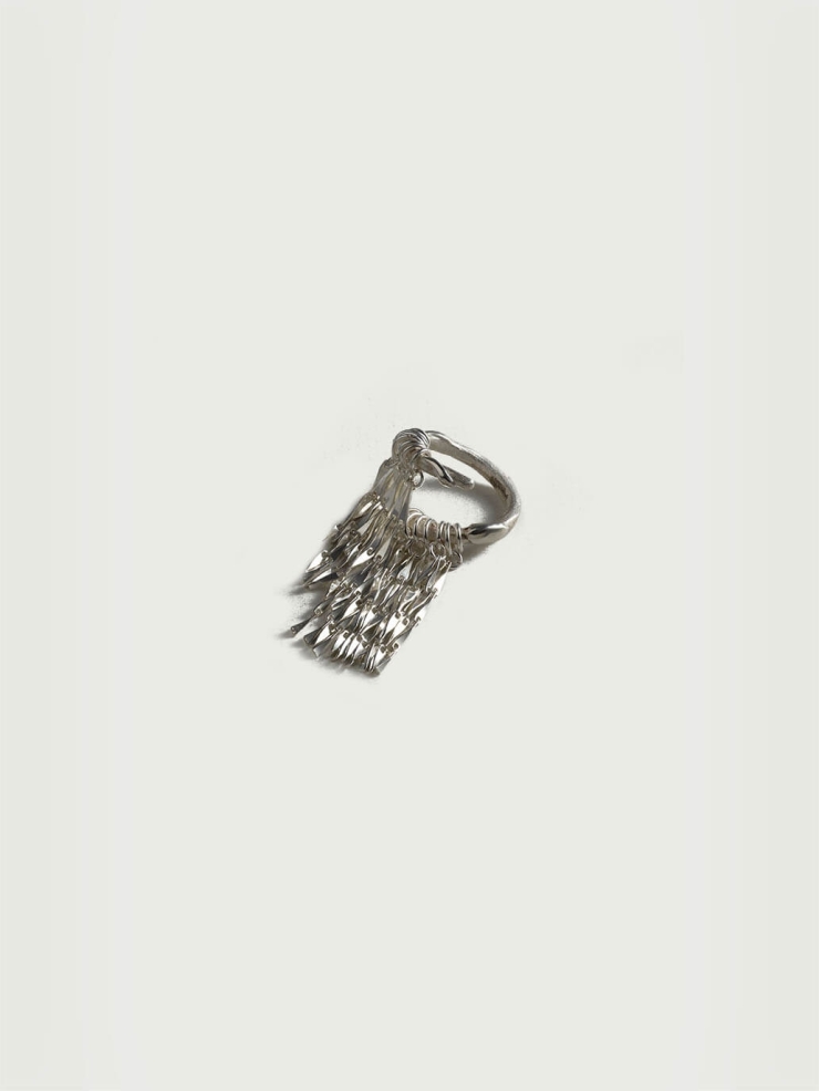Silver glistening light ring