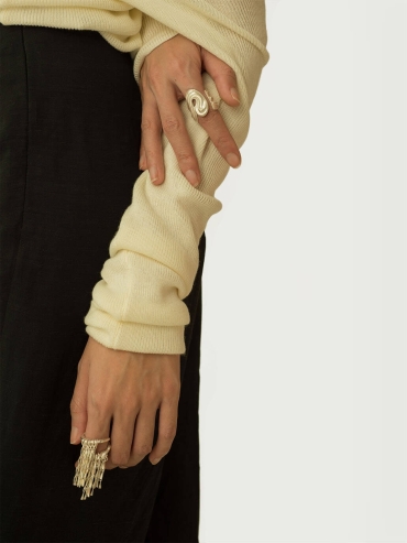 Silver glistening light ring