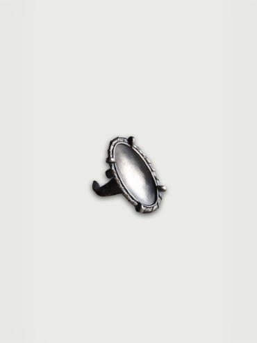 Oval silver mirror ring