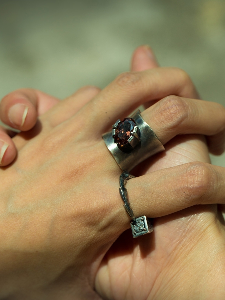 Beast silver stone ring