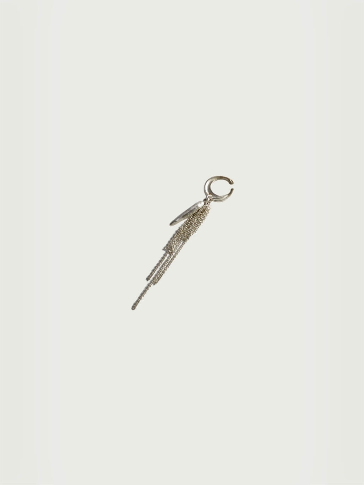 Silver pointed water drop ear clip - single