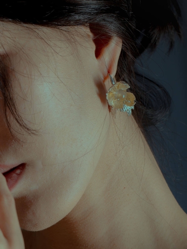 Silver scattered flower mandarin duck earrings