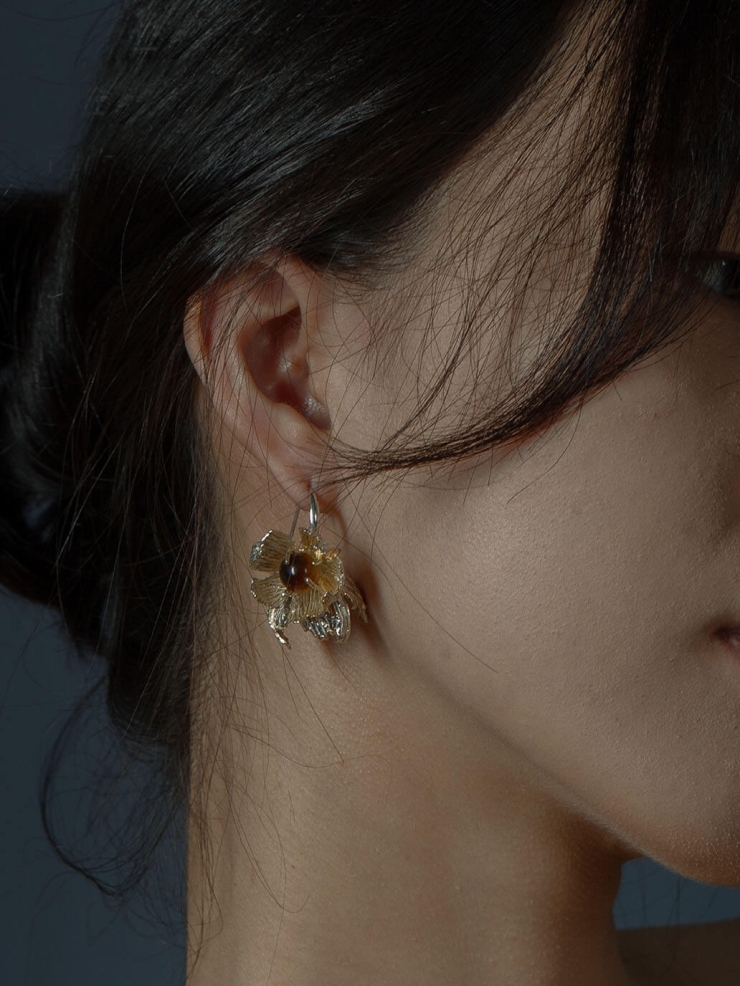 Silver scattered flower mandarin duck earrings