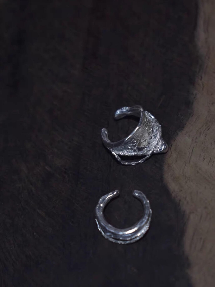 Silver flake ear clip - set