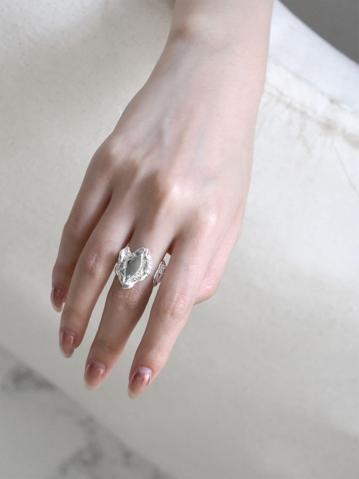 Silver diamond-shaped ring