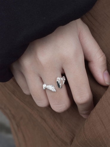 Silver White Leaf Ring