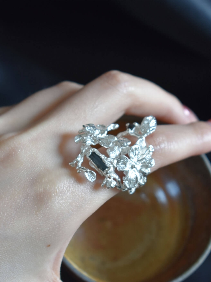 Silver skeleton carving ring