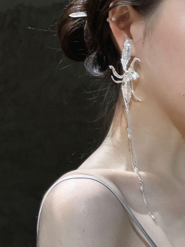 Silver Fragrant Leaf Stud Earring - Left