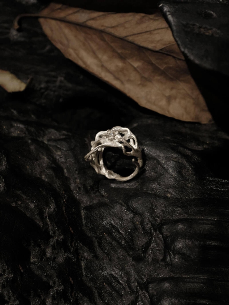 Silver hollow wide ring