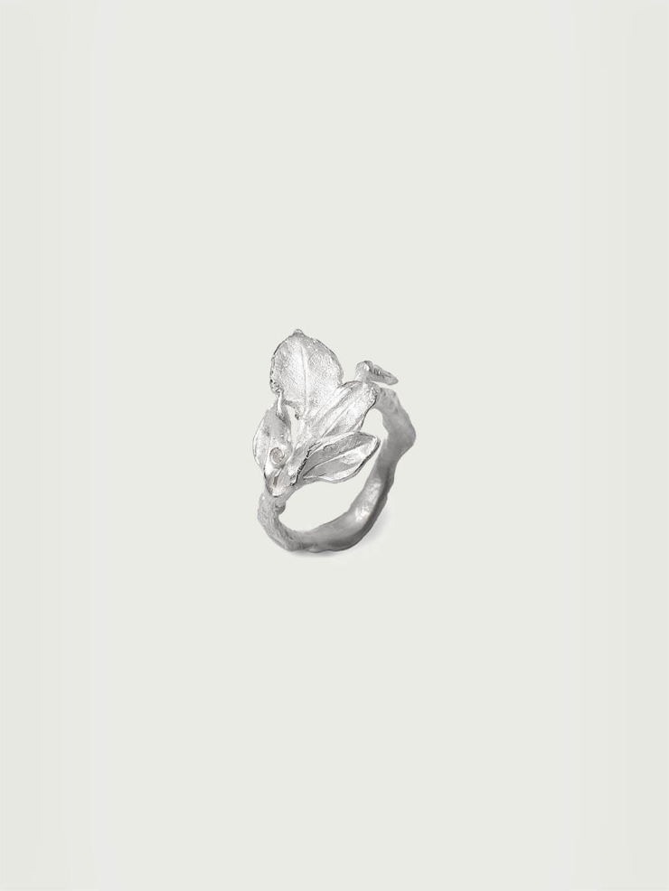 Silver leaf flow ring