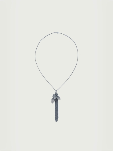 Black leaf tassel necklace