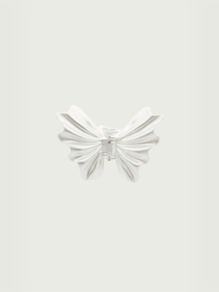 Pearl-white shell claw clip