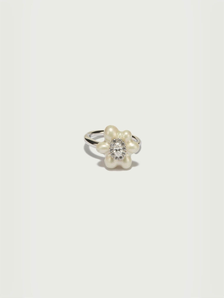 White pearlescent flower ring