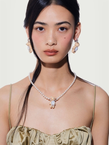 White Wooden Bear Pearl Necklace