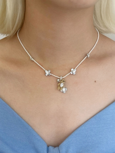 Brown Mini-Bear Flower Pearl Necklace