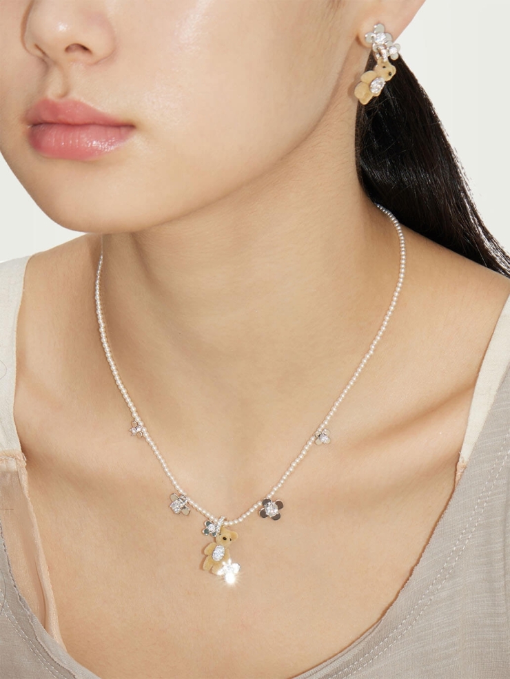Brown Mini-Bear Flower Pearl Necklace