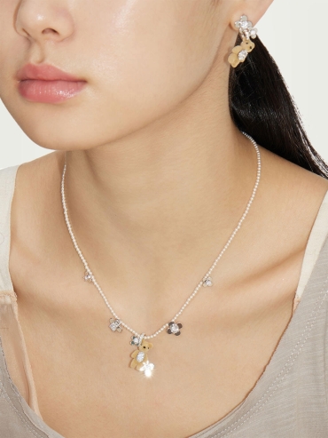 Brown Mini-Bear Flower Pearl Necklace
