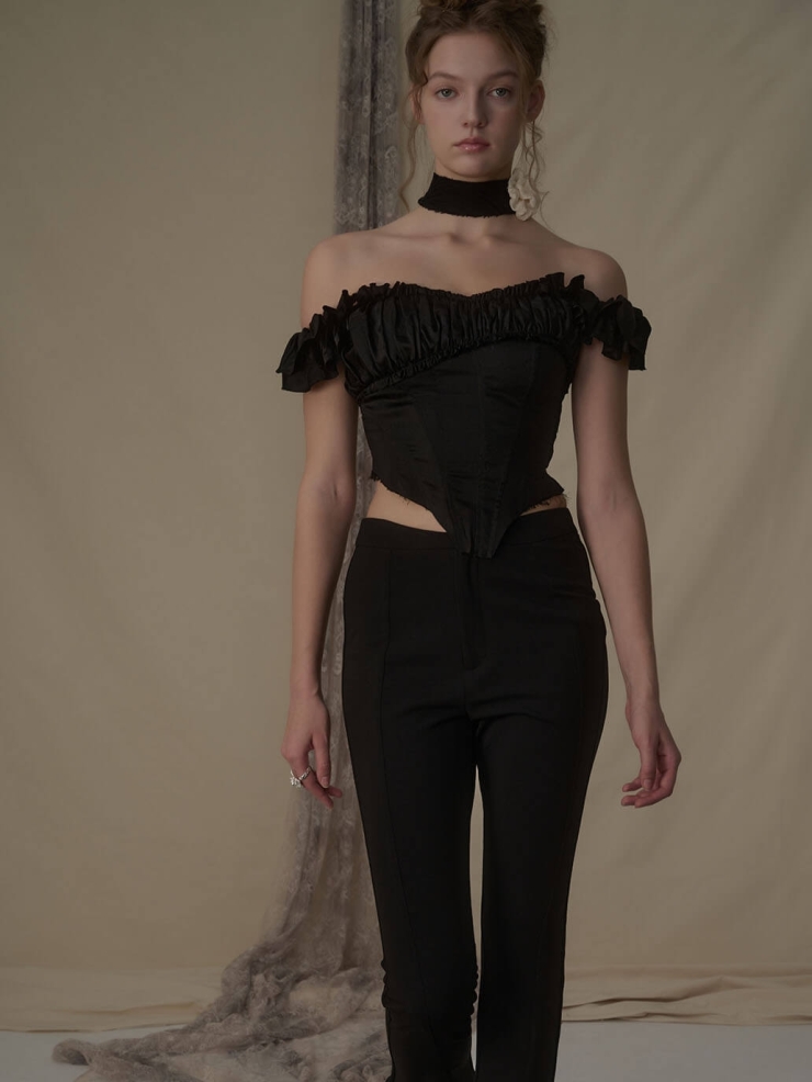 Black silky pod top