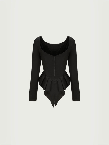 Black and white contrast pleated lace-trimmed top