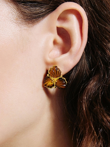 Amber three-flower earrings