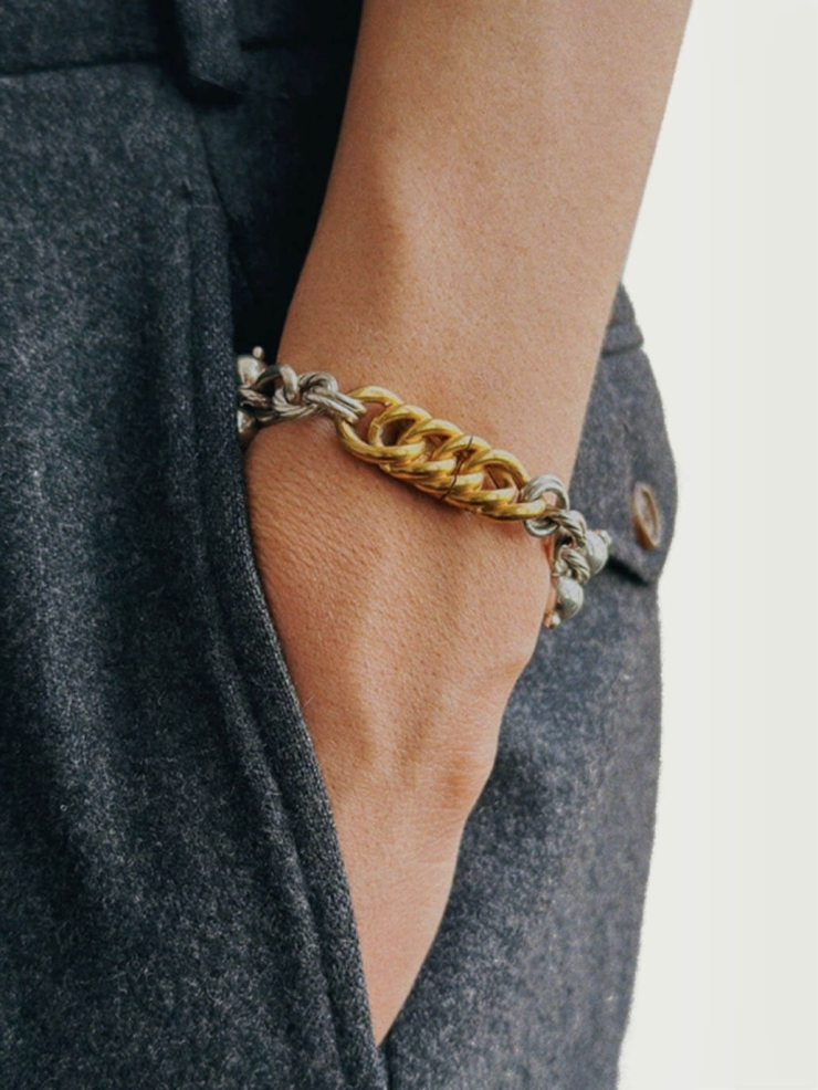 Solid silver bracelet with beads and vintage clasp