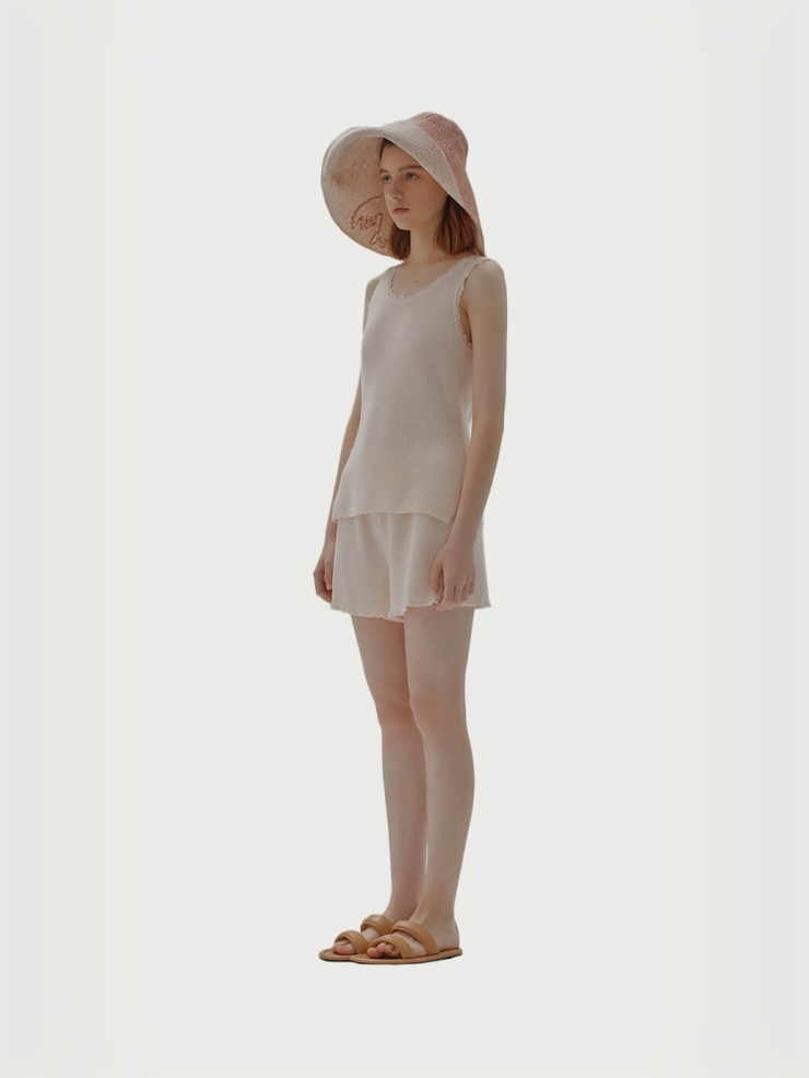 Peach pink niodelle.c hat