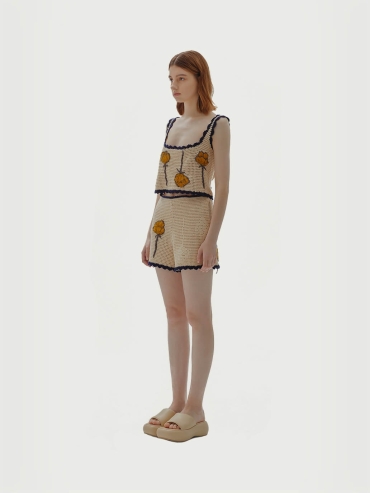 Beige ou-ou. handmade shorts