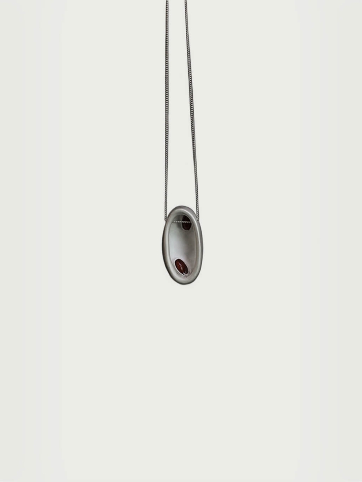 Silver and red pendant necklace - short