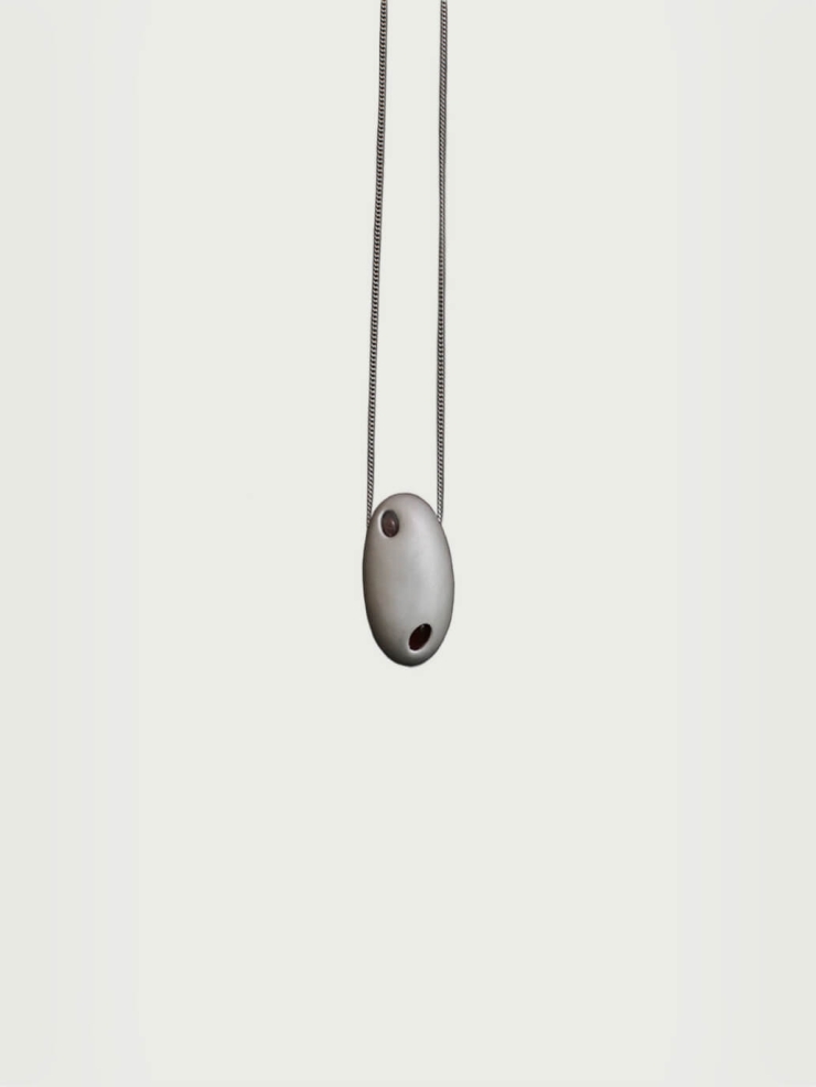 Silver and red pendant necklace - short