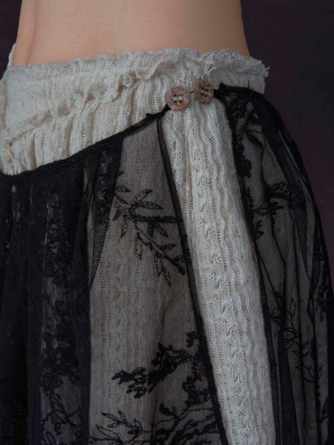 Black and White Colorblocked Hanging Mesh Embroidered Linen Multi-Layered Half Skirt