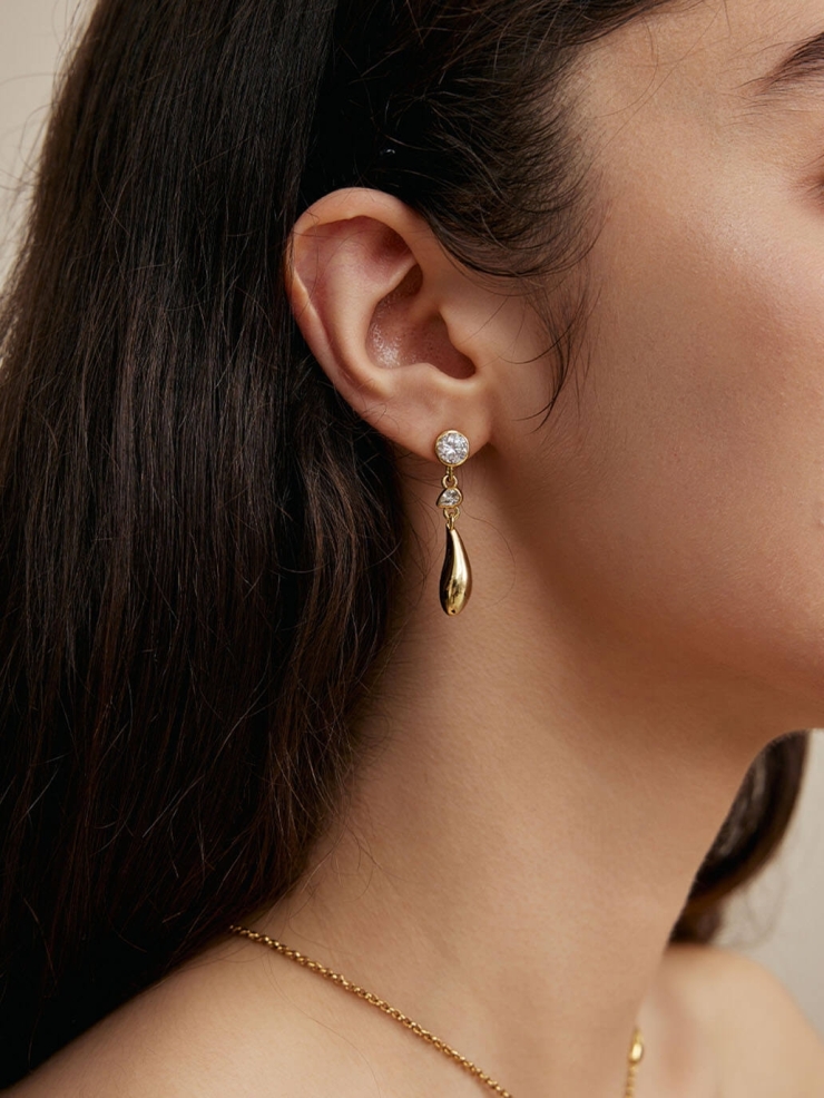 Gold Metal Waterdrop Earrings