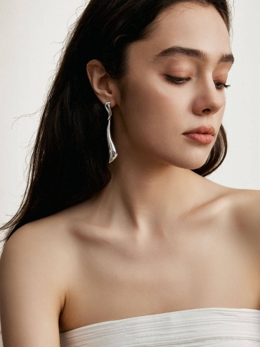 Wet Skirt Earrings