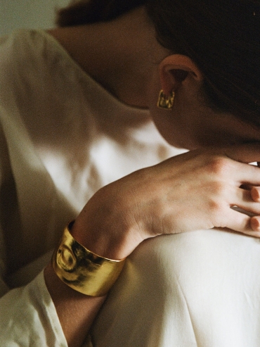 Gold square hoops