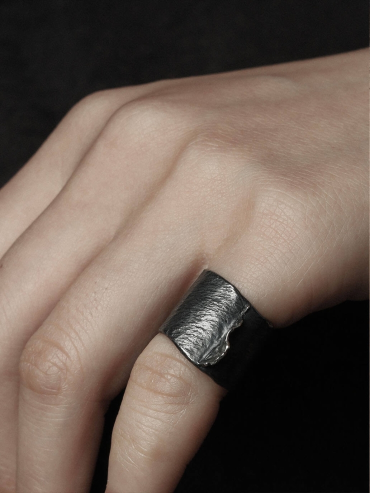 Black Ocean Shadow Wide Ear Cuff/Ring